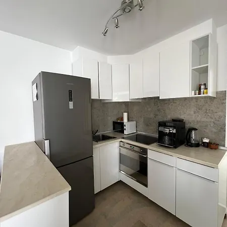 Lägenhet Luxus Airport