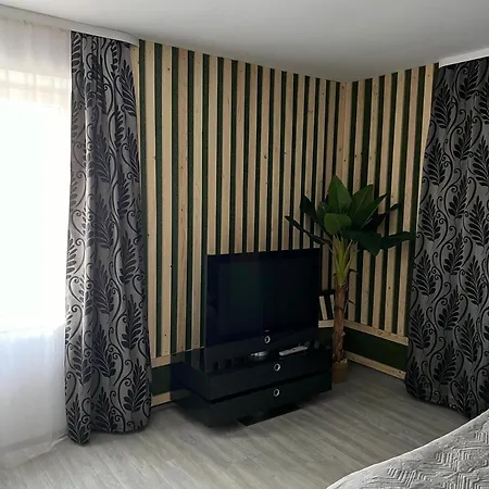 Luxus Airport Apartamento