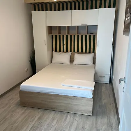 Luxus Airport Apartmán Kluž