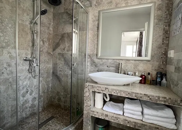 Luxus Airport * קלוז'-נאפוקה